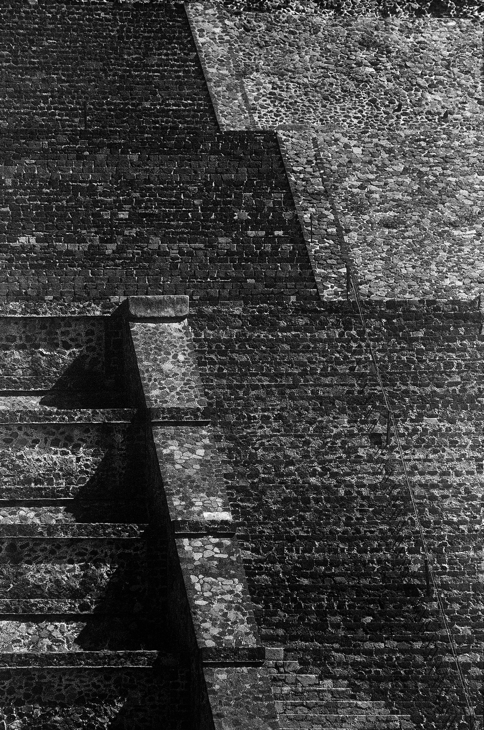 Pyramid of the Moon 2 
(2023, 59,5 x 38,5 cm, silver print)